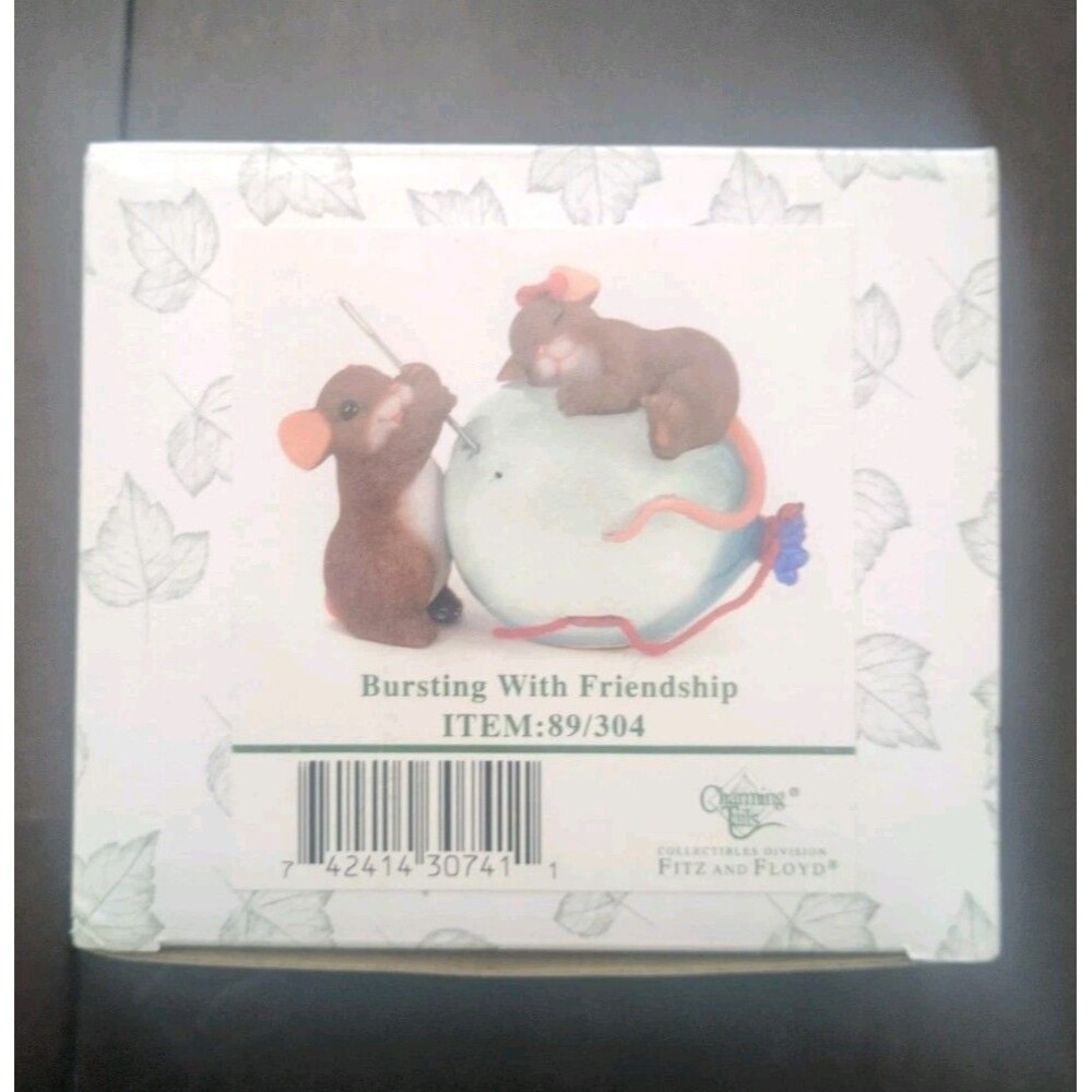 Fitz & Floyd Charming Tails, Bursting W Friendship Ornament